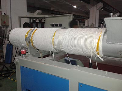 淺析塑膠行業(yè)應用電磁加熱器的好處